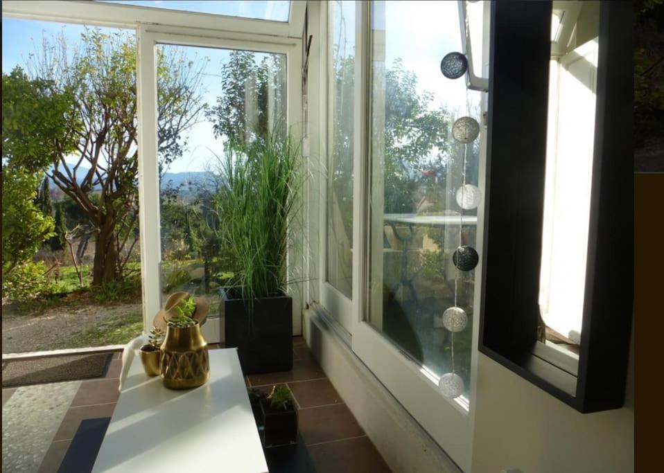 La Vue Sur Le Mont Ventoux, Appartement & Parking Cairanne Exterior photo